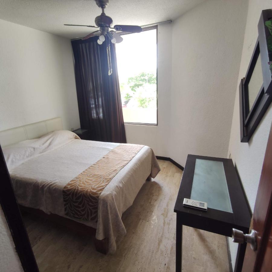 Bella Beach Condo Vacation 2 Bedrooms カンクン エクステリア 写真