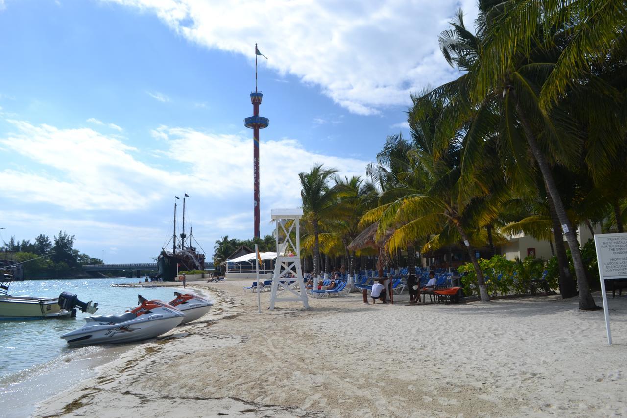 Bella Beach Condo Vacation 2 Bedrooms カンクン エクステリア 写真